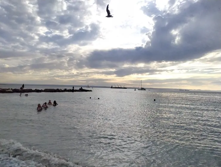 Recomienda la Secretaria de Salud no ingresar al mar durante los siguientes 4 días