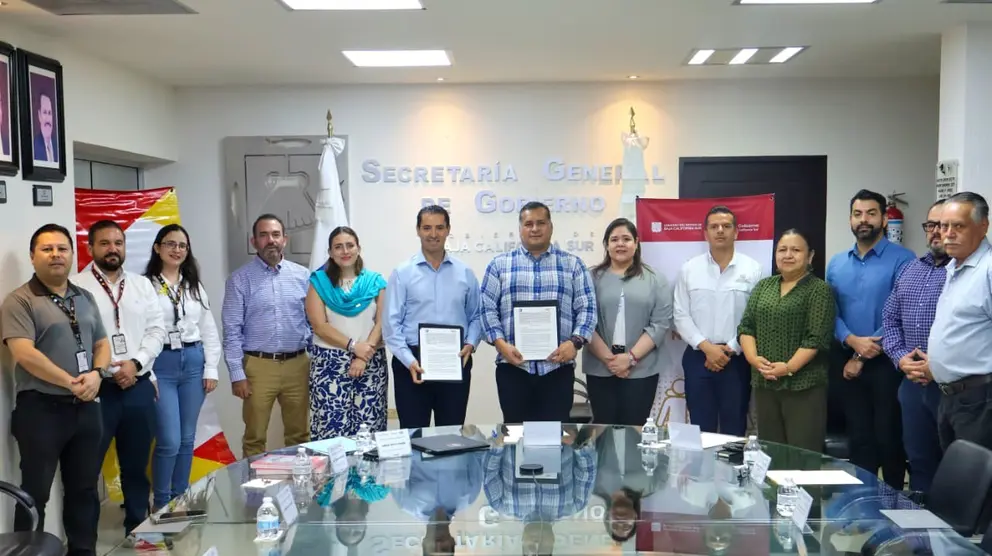 Gobierno del Estado y la cadena OXXO impulsan el desarrollo social y económico de BCS uniendo alianza.