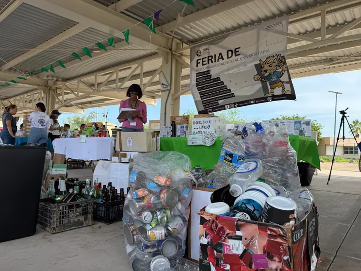Consiguen recoger mas de 2 toneladas de residuos en la 8va edición de “Más Que Reciclar”.