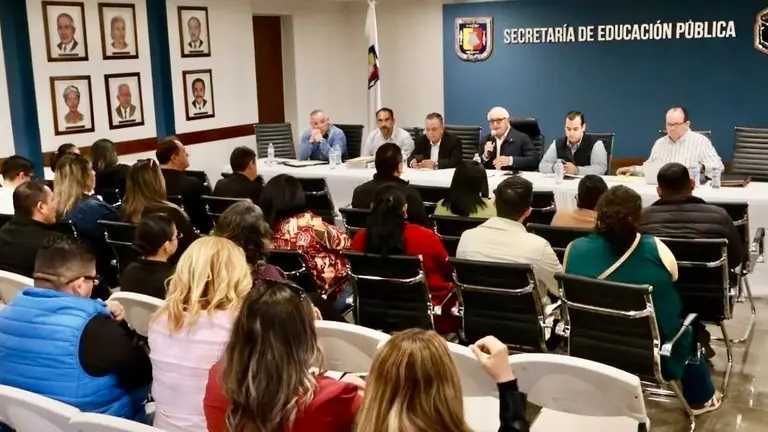 Concluye paro en la ESCUFI tras acuerdo con autoridades