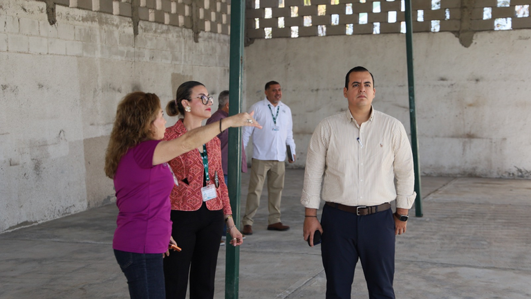 Gobierno recorre instalaciones del CONALEP