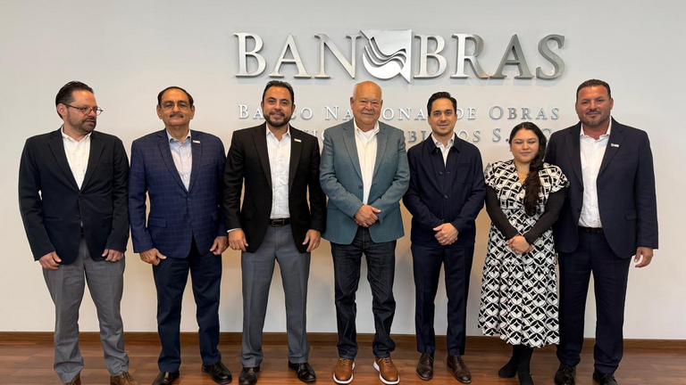 Gobernador impulsa obras de infraestructura y desaladora en Los Cabos