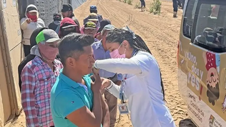 Refuerzan vacunación en jornaleros del Vizcaíno, Mulegé
