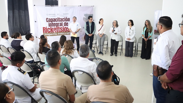 Capacitan personal de salud en detección de Rickettsiosis