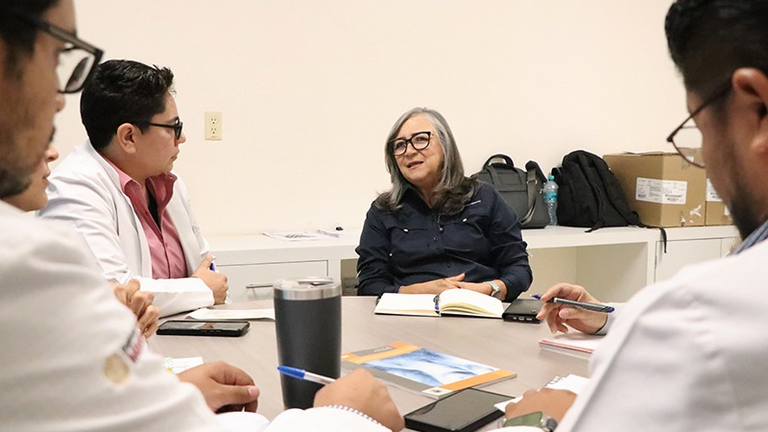 Salud exhorta a mujeres a realizar mastografía