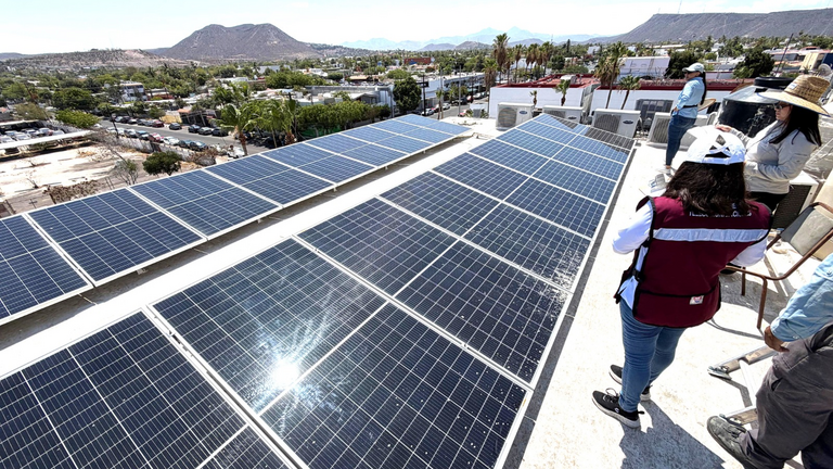 Gobierno da mantenimiento a sistemas fotovoltaicos