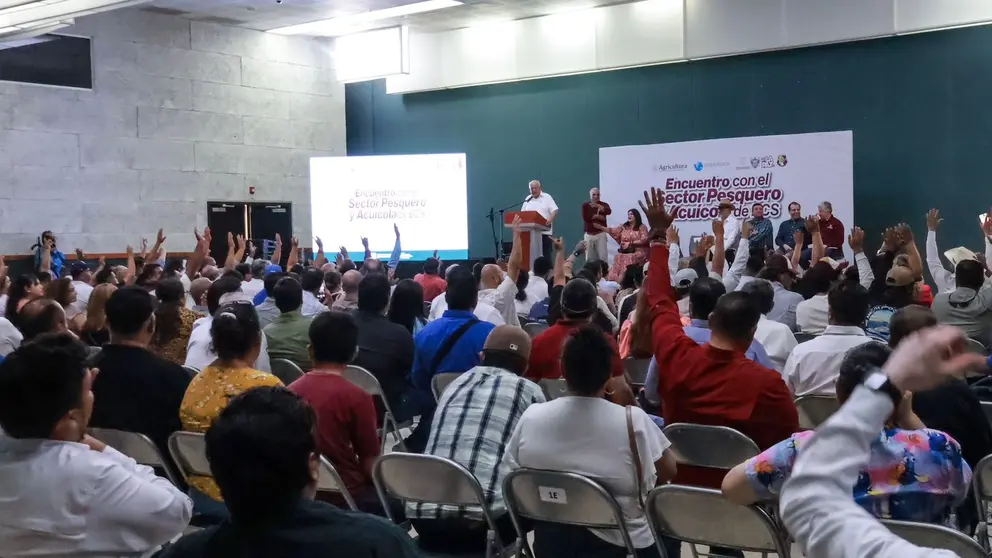 Acuerdan fortalecer de manera integral al sector pesquero y acuícola en la entidad.