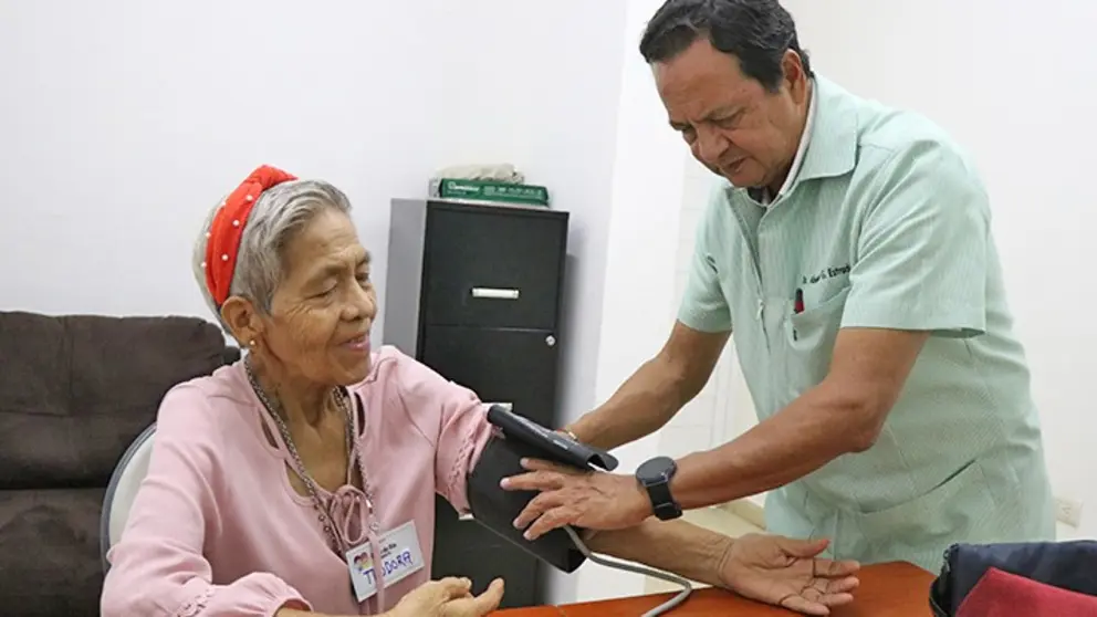 el Gobierno de Baja California Sur desarrolla jornadas de medicina preventiva dirigidas a personas de la tercera edad