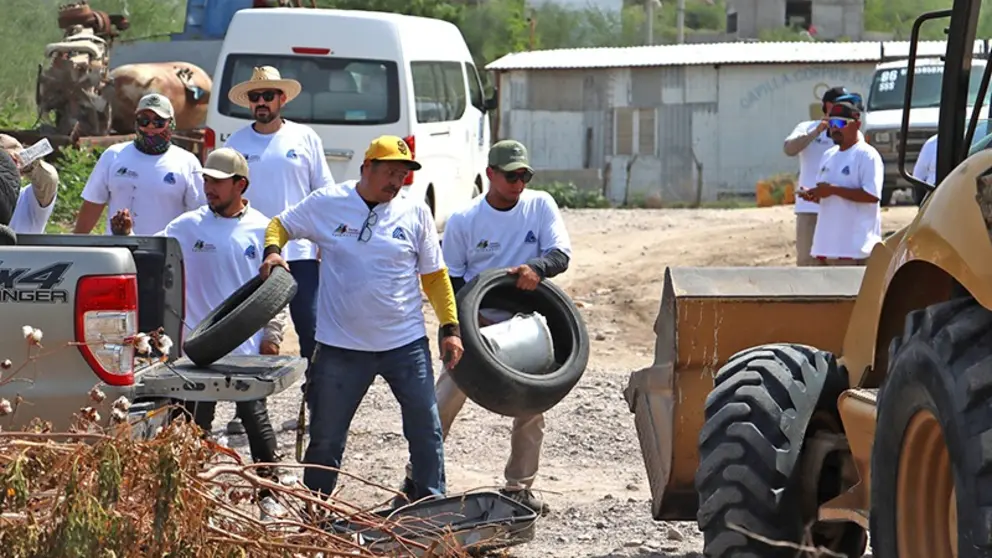 Secretaria de Salud realiza jornadas de descacharrización contra el dengue en La Paz.