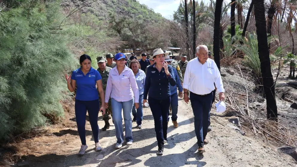 Gobernador Victor Castro Cosío visita zonas afectadas de San Ignacio y reitera apoyo total a las familias.