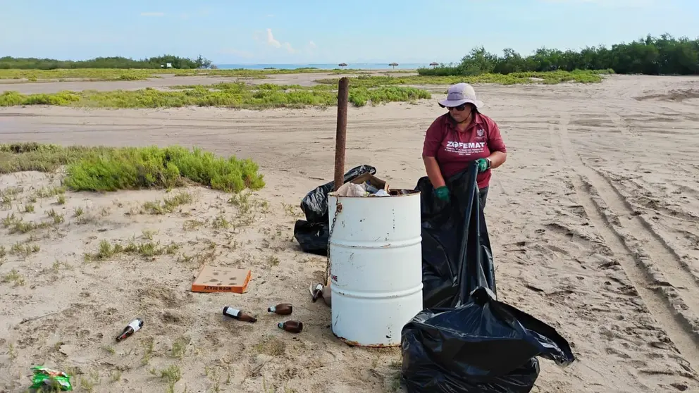 Zofemat recoge más de 5 toneladas de residuos en playas y zonas costeras de La Paz.