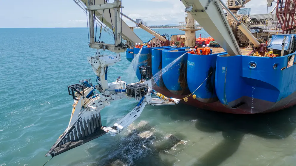 TELMEX establece una conexión estratégica entre Baja California Sur y el resto del país.